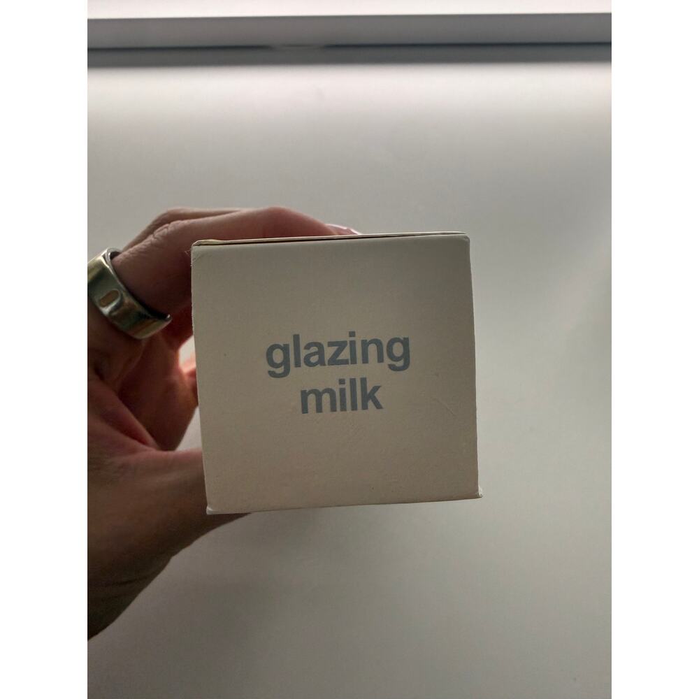 Rhode Glazing Milk Ceramide Facial Essence 140mL / 4.7 oz Skincare - Picture 6 of 9
